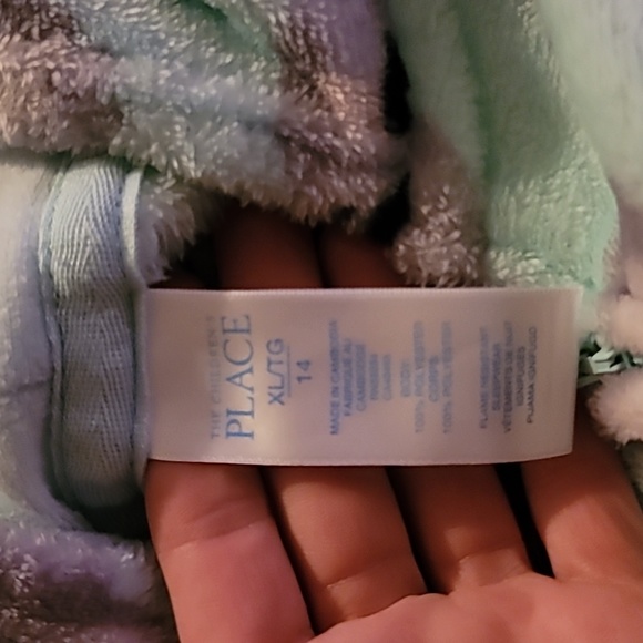 A PJ onesie (kids) - Picture 6 of 6